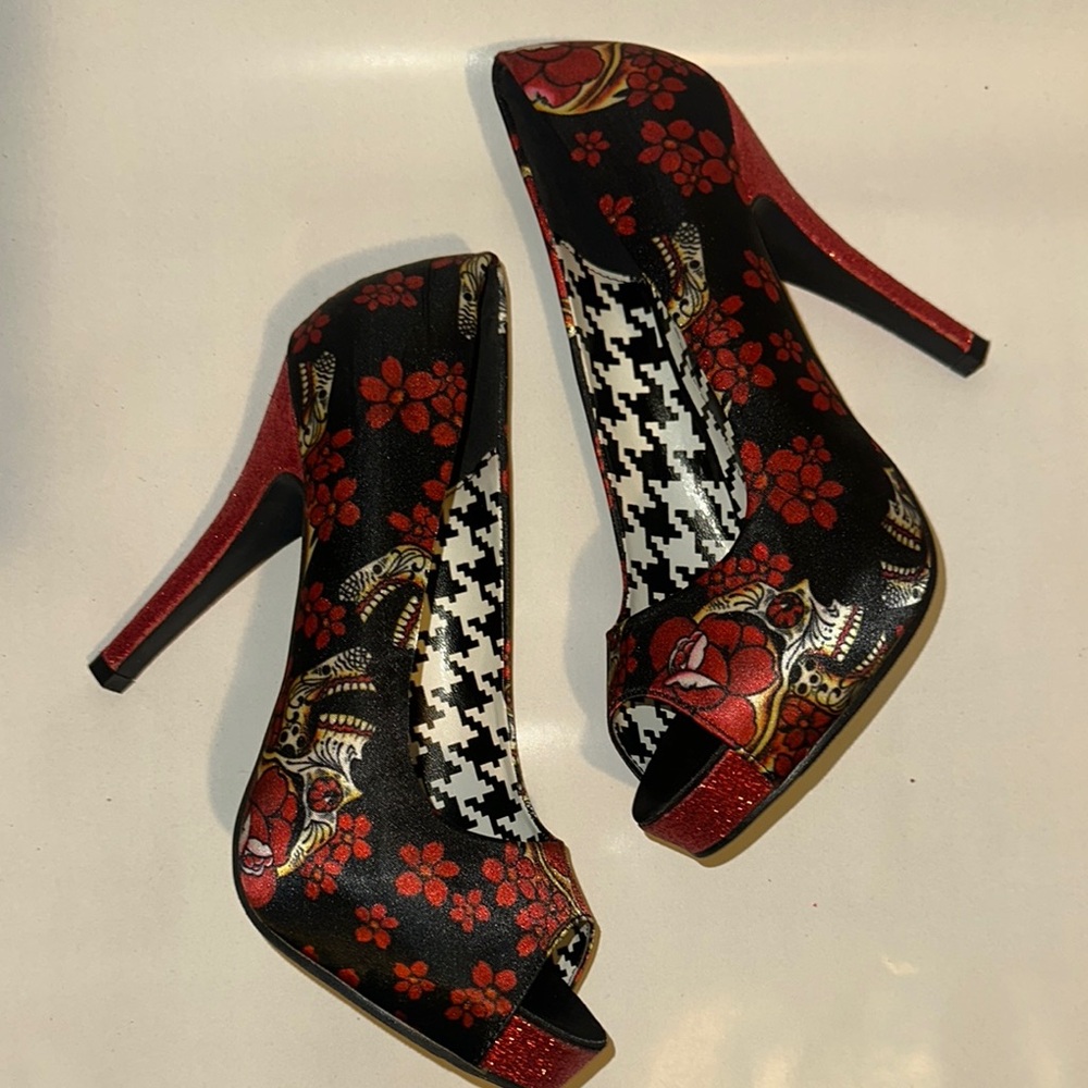 Iron Fist Just Fabulous Día de los Muertos Peep-Toes